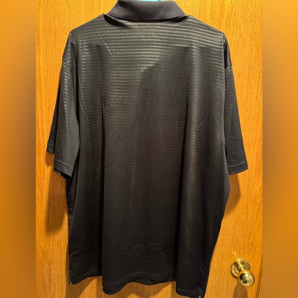 Under Armour Men's Polo Shirt in Black - Picture 4 of 4